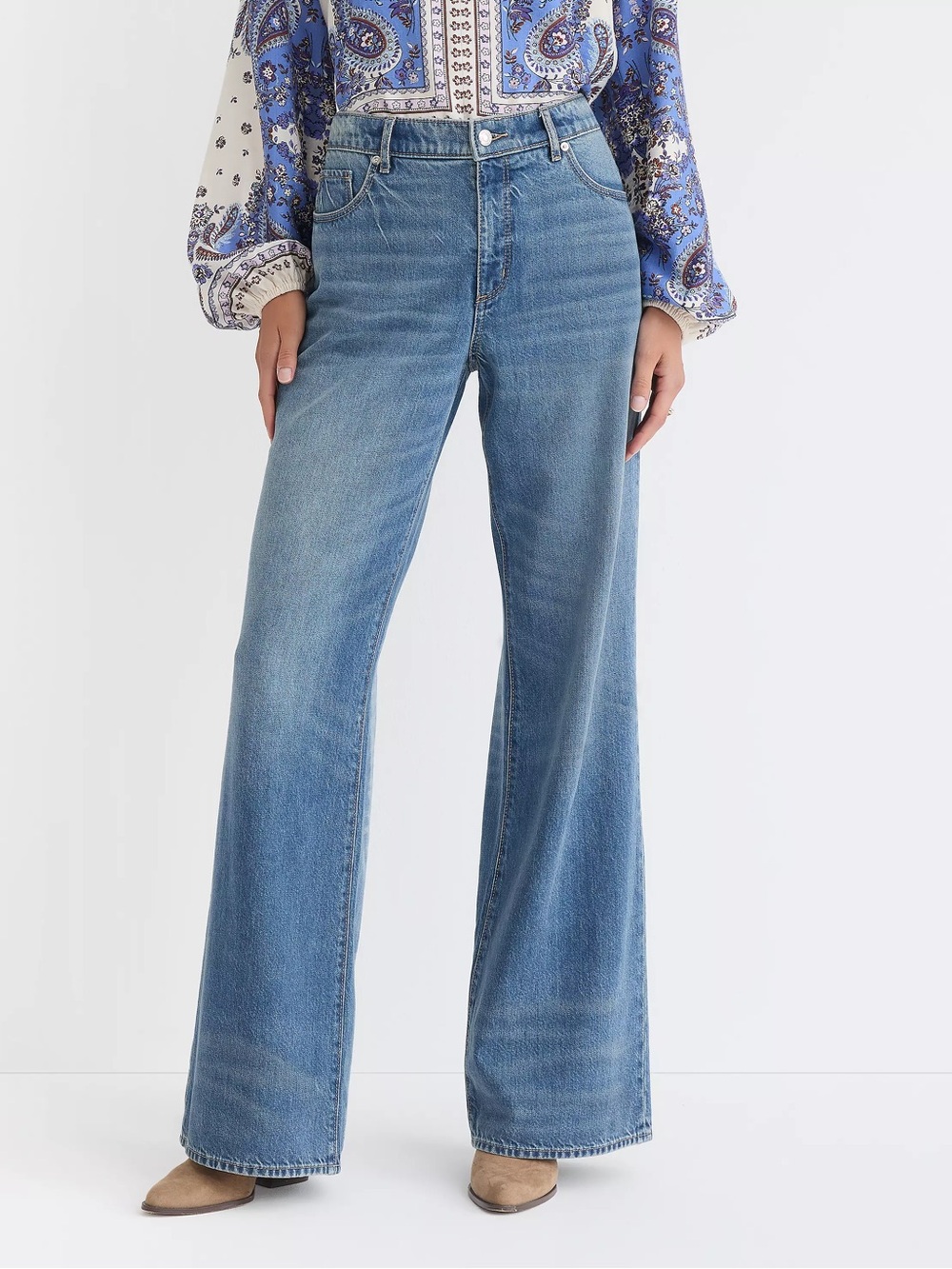 Petite Curvy Mid Rise Wide Leg Jeans LOFT